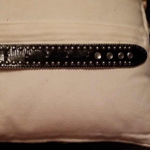 Nocona Interchangeable Buckle Cross Conchos Belt - Picture 10 of 16